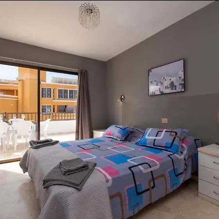 3 Bedroom Penthouse Apartment *